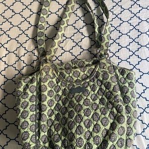 Medium Vera Tote Bag